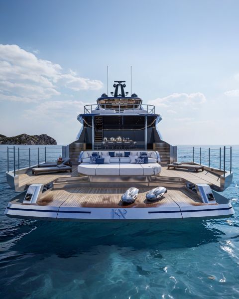 ISA Yachts Viper 130 Fast Naan, premier exemplaire d'une ligne signée Fulvio De Simoni – Cohen Handler Yacht Advisory
