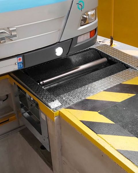 Banc de freinage poids lourds CAP9110 au format compact – CAPELEC